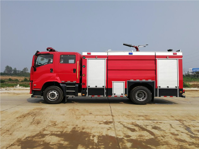 五十鈴6噸泡沫消防車(chē)