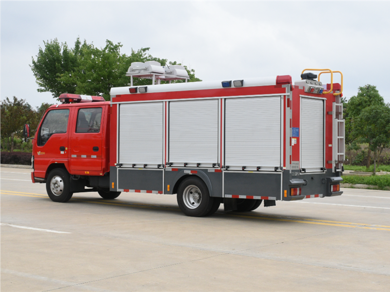五十鈴器材消防車(chē)