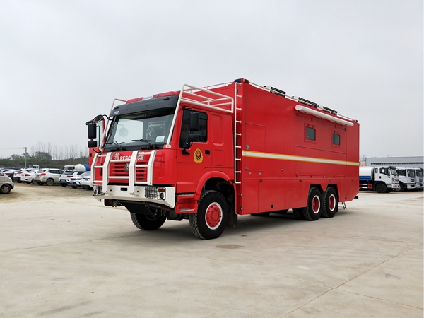 重汽豪沃炊事車(chē)